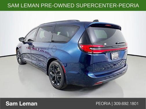 Fathom Blue Pearlcoat 2025 Chrysler Pacifica Limited