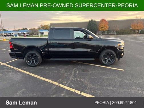 Diamond Black Crystal Pearlcoat 2025 RAM 1500 Big Horn/Lone Star