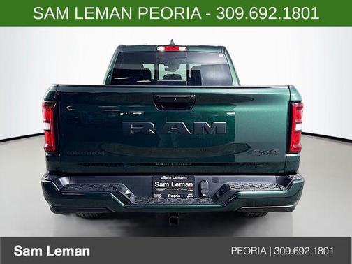 Serrano Green Metallic 2026 RAM 1500 Big Horn/Lone Star