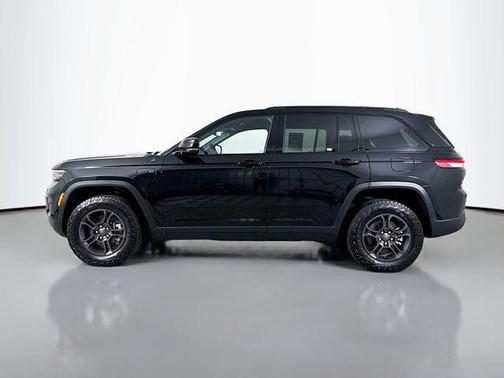 2024 Jeep Grand Cherokee 4xe Trailhawk