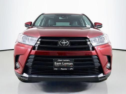 2017 Toyota Highlander SE