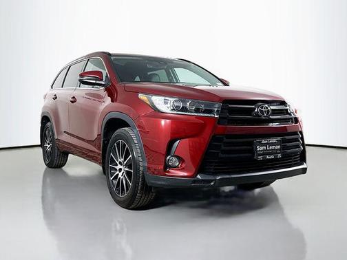 2017 Toyota Highlander SE