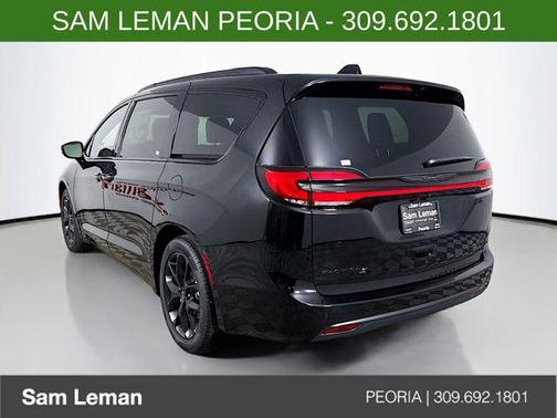 2026 Chrysler Pacifica Limited