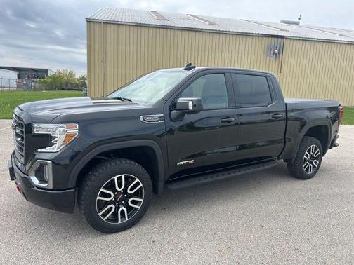 2022 GMC Sierra 1500 AT4
