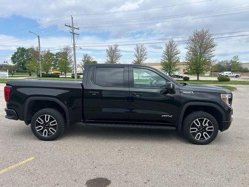 2022 GMC Sierra 1500 AT4