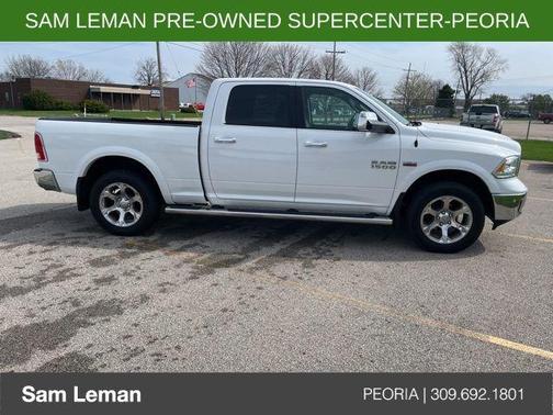Bright White Clearcoat 2018 RAM 1500 Laramie