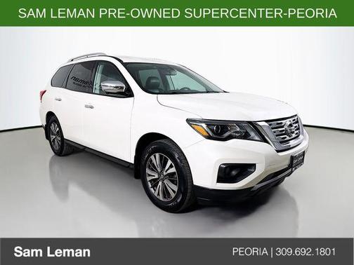 2017 Nissan Pathfinder SL