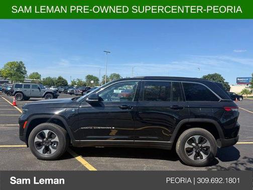 Diamond Black Crystal Pearlcoat 2024 Jeep Grand Cherokee 4xe Base