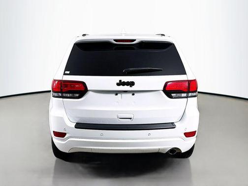 2022 Jeep Grand Cherokee Laredo