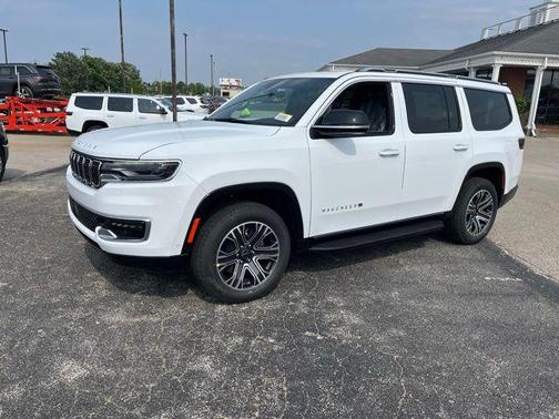 2025 Jeep Wagoneer Base