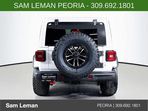 Bright White Clearcoat 2026 Jeep Wrangler Rubicon
