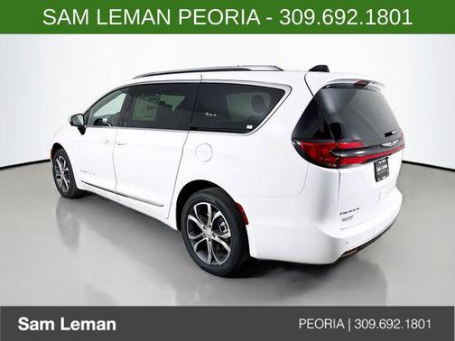 2026 Chrysler Pacifica L