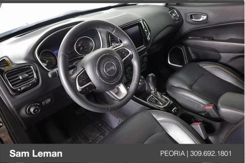 Photo 5 of 30 of 2018 Jeep Compass Limited