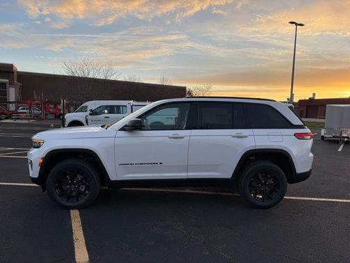 2025 Jeep Grand Cherokee Altitude