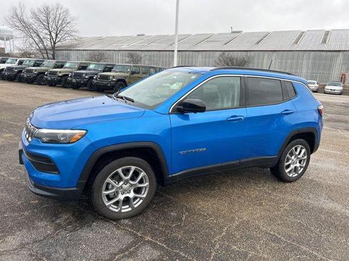 2022 Jeep Compass Latitude Lux