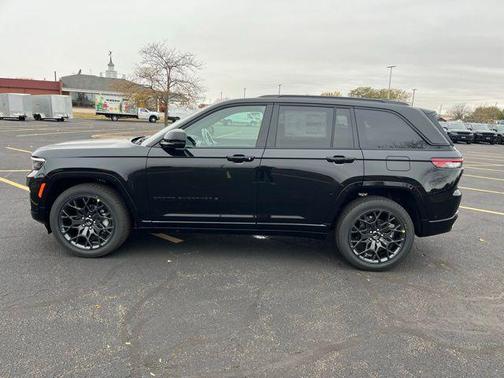 2025 Jeep Grand Cherokee Summit
