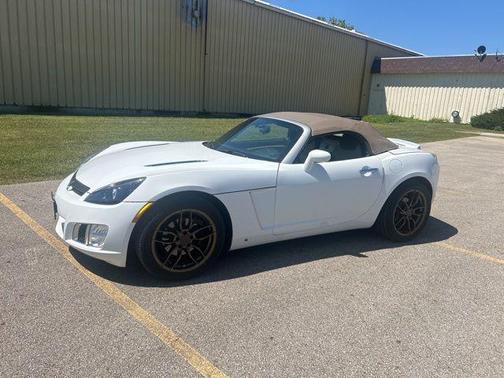 2009 Saturn Sky Red Line