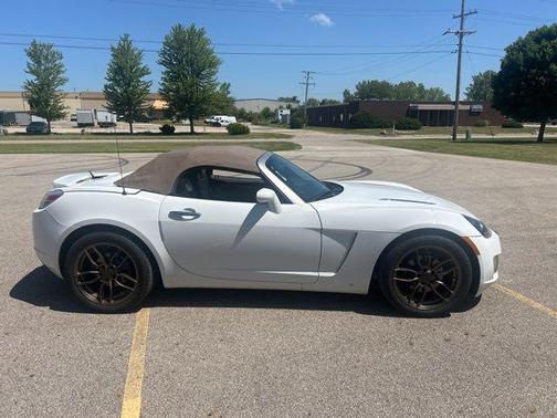 2009 Saturn Sky Red Line
