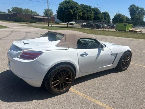 2009 Saturn Sky Red Line