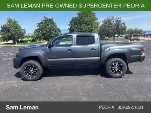 Magnetic Gray Metallic 2009 Toyota Tacoma Double Cab