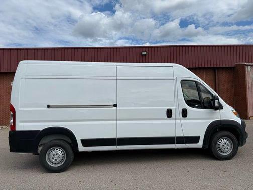 2025 RAM ProMaster 2500 Tradesman