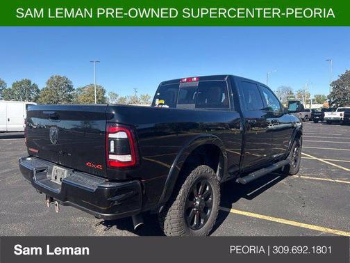 Diamond Black Crystal Pearlcoat 2020 RAM 2500 Laramie Crew Cab 4x4 6'4' Box