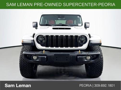 Bright White Clearcoat 2024 Jeep Wrangler Rubicon 392