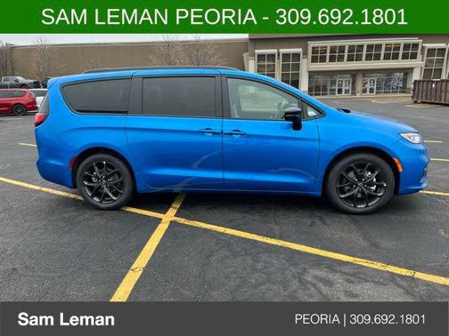 2026 Chrysler Pacifica L