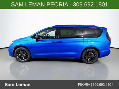 2026 Chrysler Pacifica L