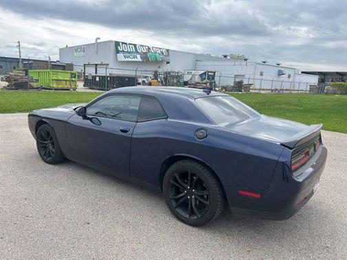 2016 Dodge Challenger SXT