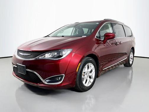 2018 Chrysler Pacifica Touring-L Plus