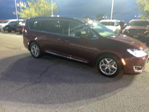 2018 Chrysler Pacifica Touring-L Plus