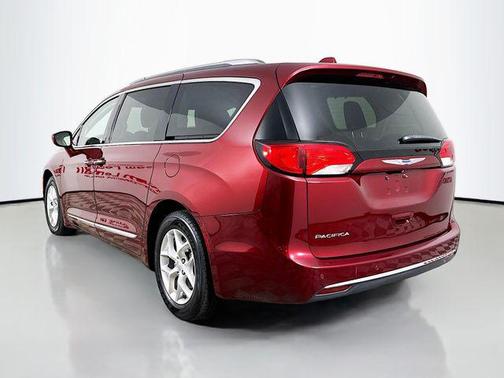 2018 Chrysler Pacifica Touring-L Plus