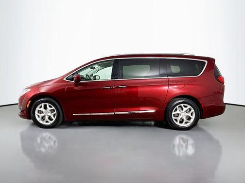 2018 Chrysler Pacifica Touring-L Plus
