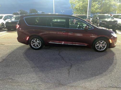 2018 Chrysler Pacifica Touring-L Plus