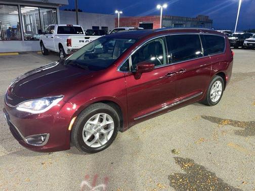 2018 Chrysler Pacifica Touring-L Plus