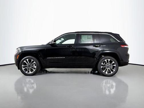 2025 Jeep Grand Cherokee Overland