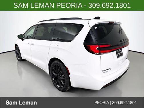 2026 Chrysler Pacifica Limited