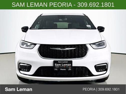 2026 Chrysler Pacifica L