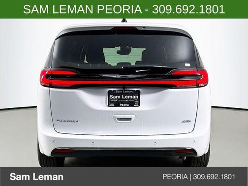 2026 Chrysler Pacifica L