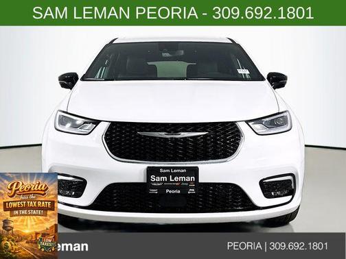 2026 Chrysler Pacifica L