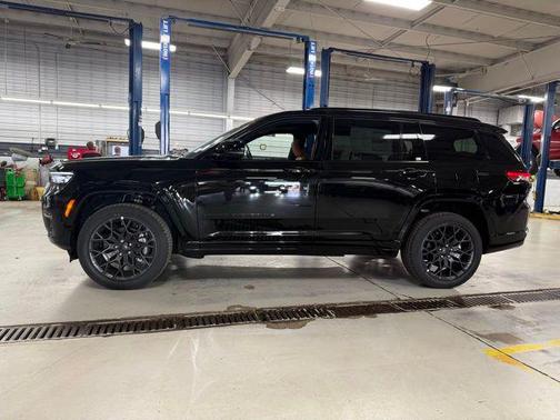 2025 Jeep Grand Cherokee L Summit