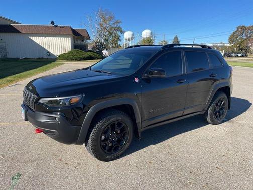 2022 Jeep Cherokee Trailhawk