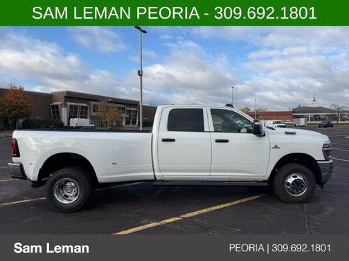 Bright White Clearcoat 2027 RAM 3500 Tradesman