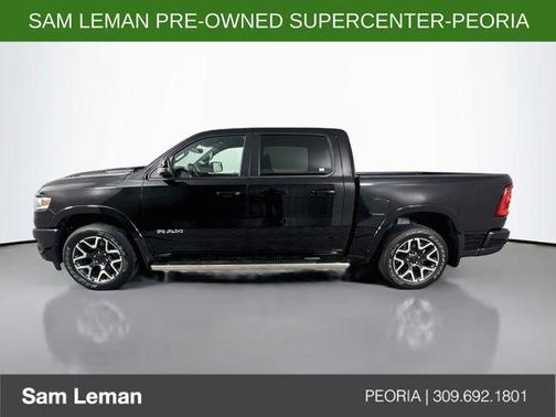 Diamond Black Crystal Pearlcoat 2025 RAM 1500 Laramie