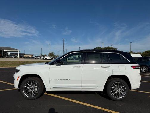 2025 Jeep Grand Cherokee Summit