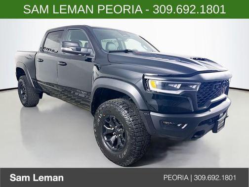 Diamond Black Crystal Pearlcoat 2026 RAM 1500 RHO