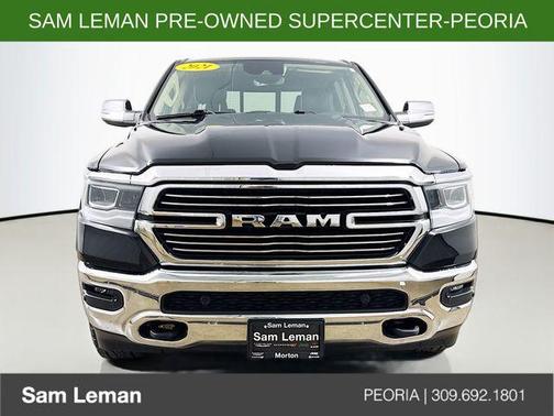 Diamond Black Crystal Pearlcoat 2021 RAM 1500 Laramie