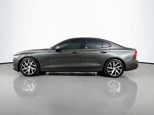2019 Volvo S60 T6 Momentum