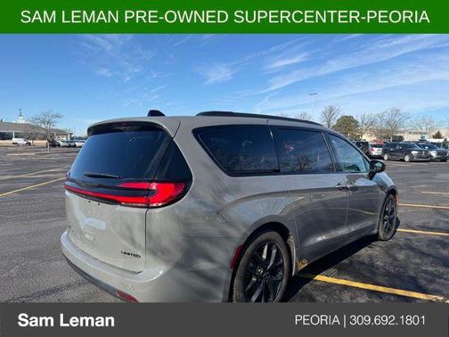 2025 Chrysler Pacifica Limited